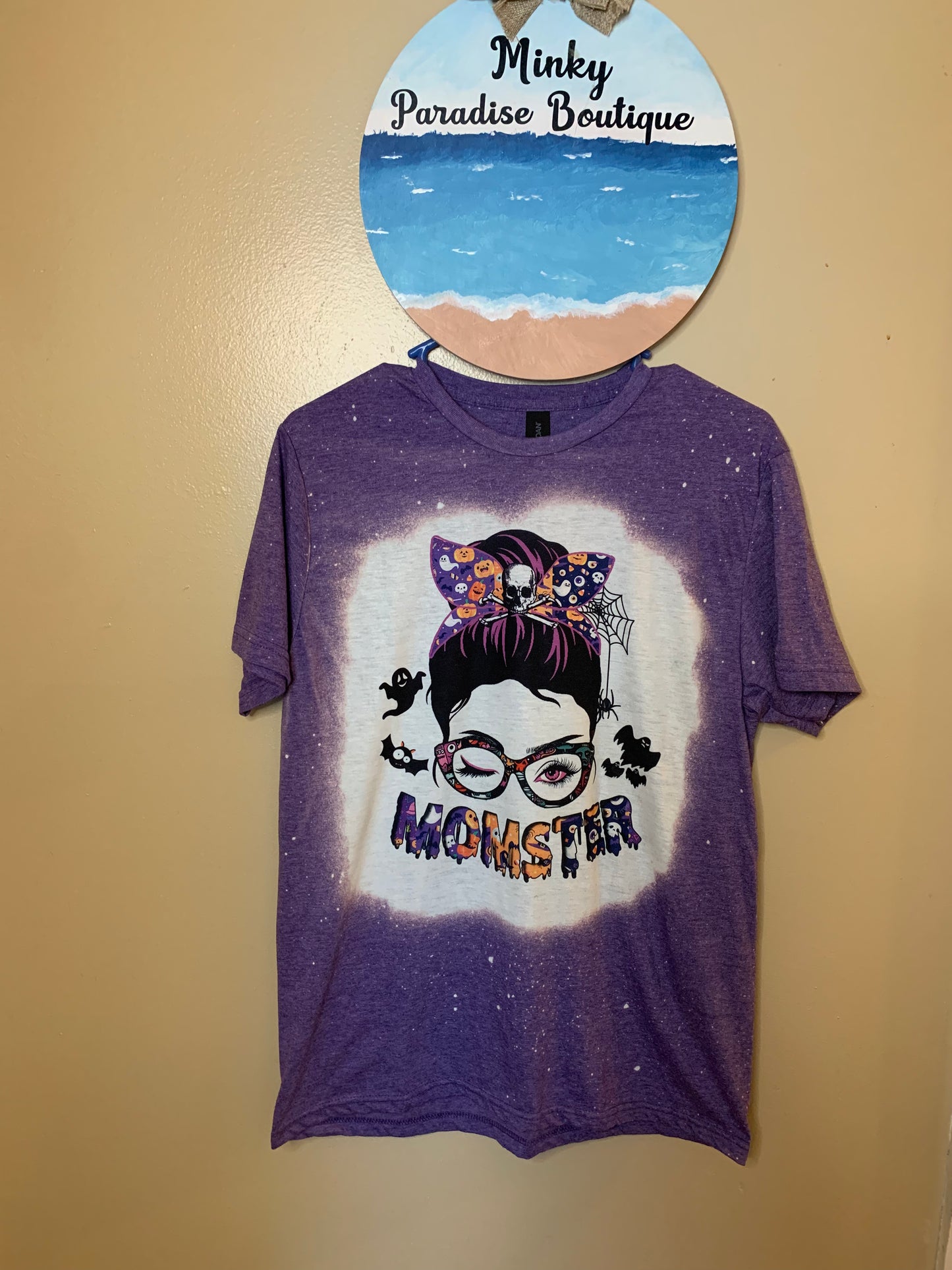 Large Momster shirt